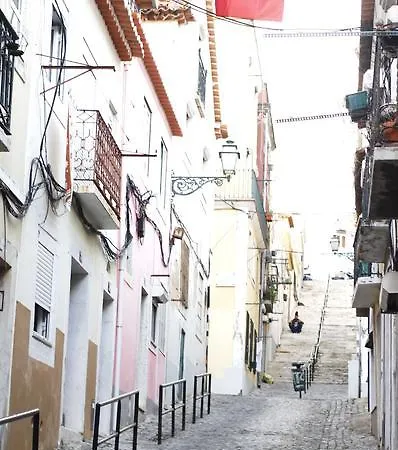 Дом отдыха Home Lisbon *